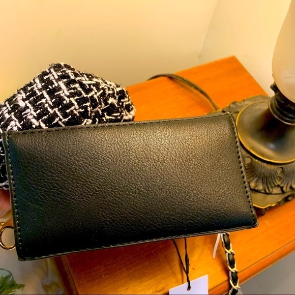 New Madden Girl Crossbody - Picture 10 of 10